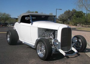 1932-Ford-High-Boy-Roadster-Exterior-01.jpg